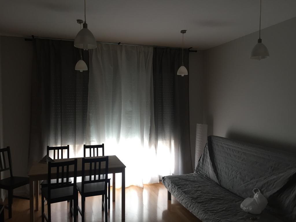 Hostal Restaurante Avenida De Madrid Terrassa Extérieur photo